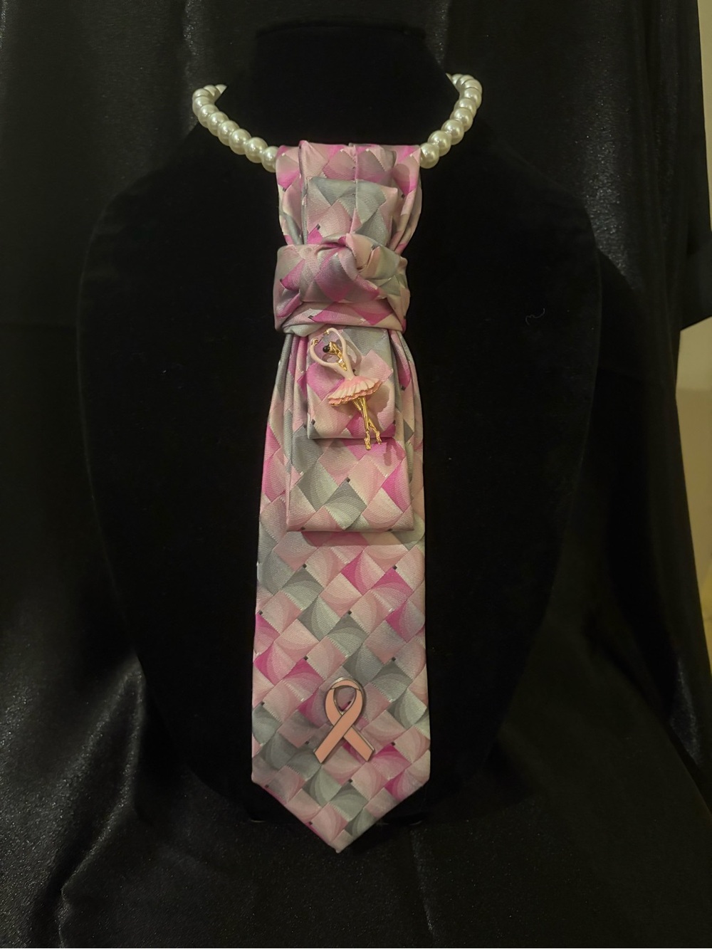 Pink & Gray Patterned Women's Neck Tie with Ribbon Pin